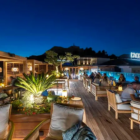 Hotel L Acquale *