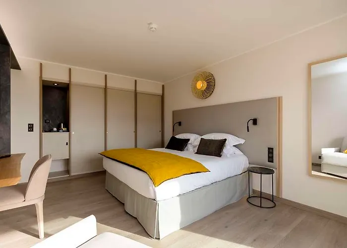 Hotel L Acquale Calvi (Corsica)