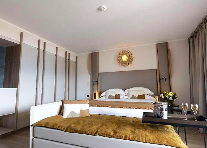 L Acquale Hotel Calvi (Corsica)